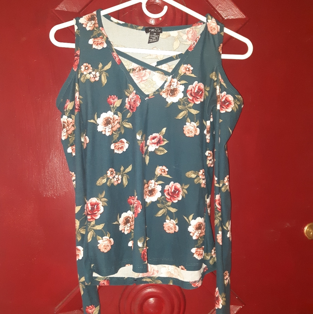 Rue 21 shirt
